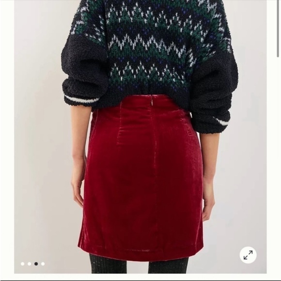 NWT Anthropologie Mini Skirt Connie Red Berry Velvet Gathered Ruched Festive 4 - Picture 3 of 12